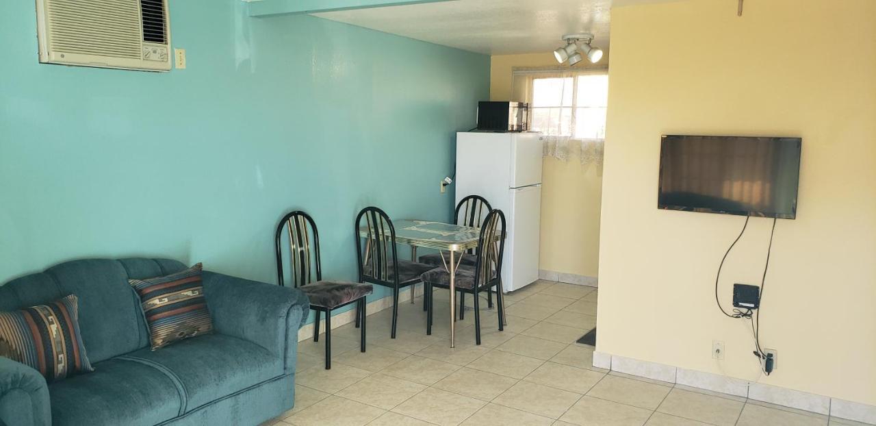 Westernaire Motel Mesa Bagian luar foto